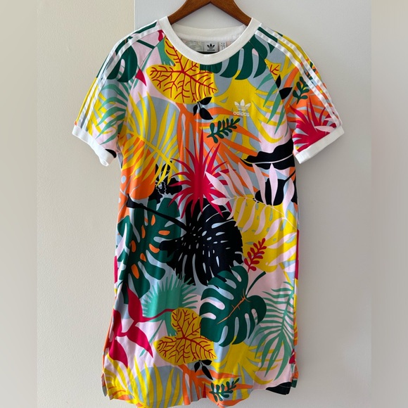 Colourful Adidas Woman’s Dress Size US M - Picture 1 of 4